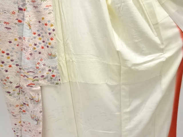  波に草花模様付け下げ小紋着物